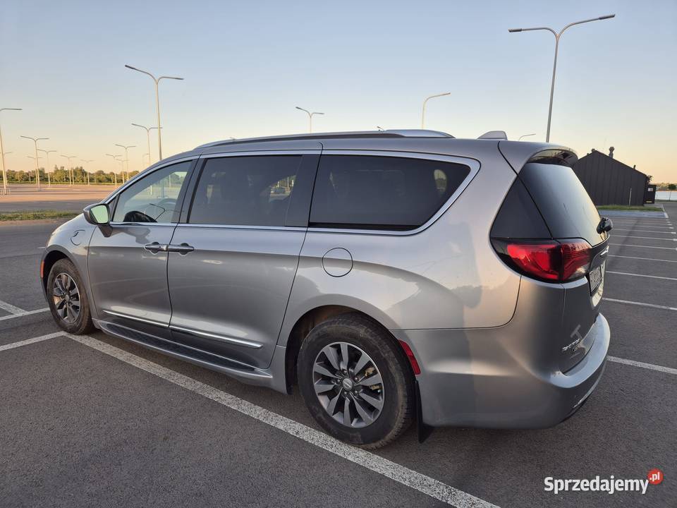 Sprzedam chrysler pacyfika touring L podkarpackie Suchorzów