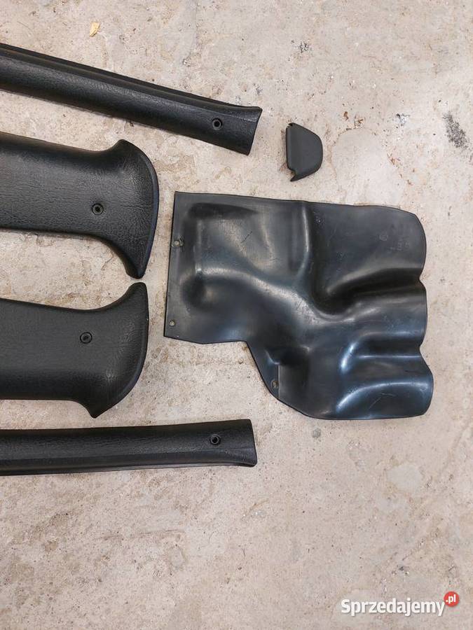 Volkswagen Golf MK2 obudowa słupek KOMPLET Turek