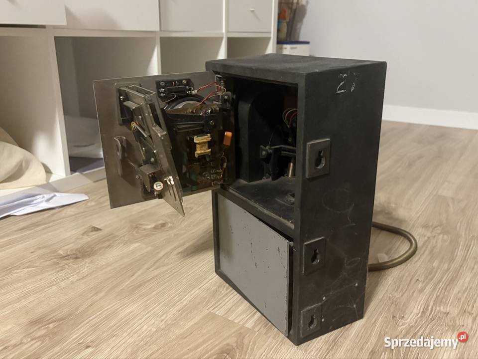 Automat telefoniczny na żetony