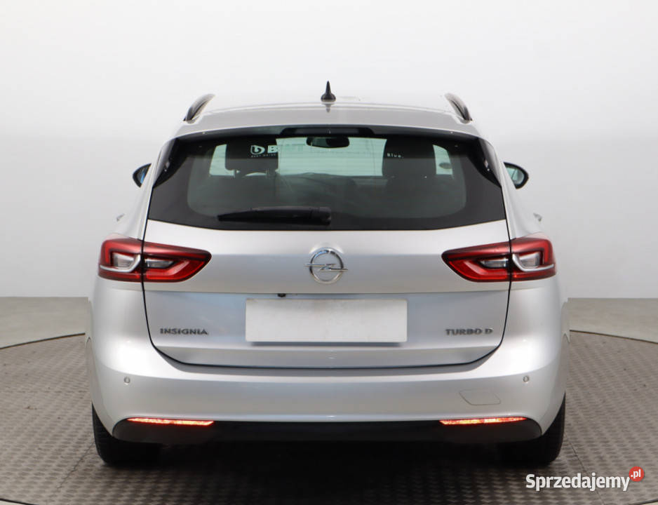 Opel Insignia 16 CDTI światła przeciwmgielne Insignia