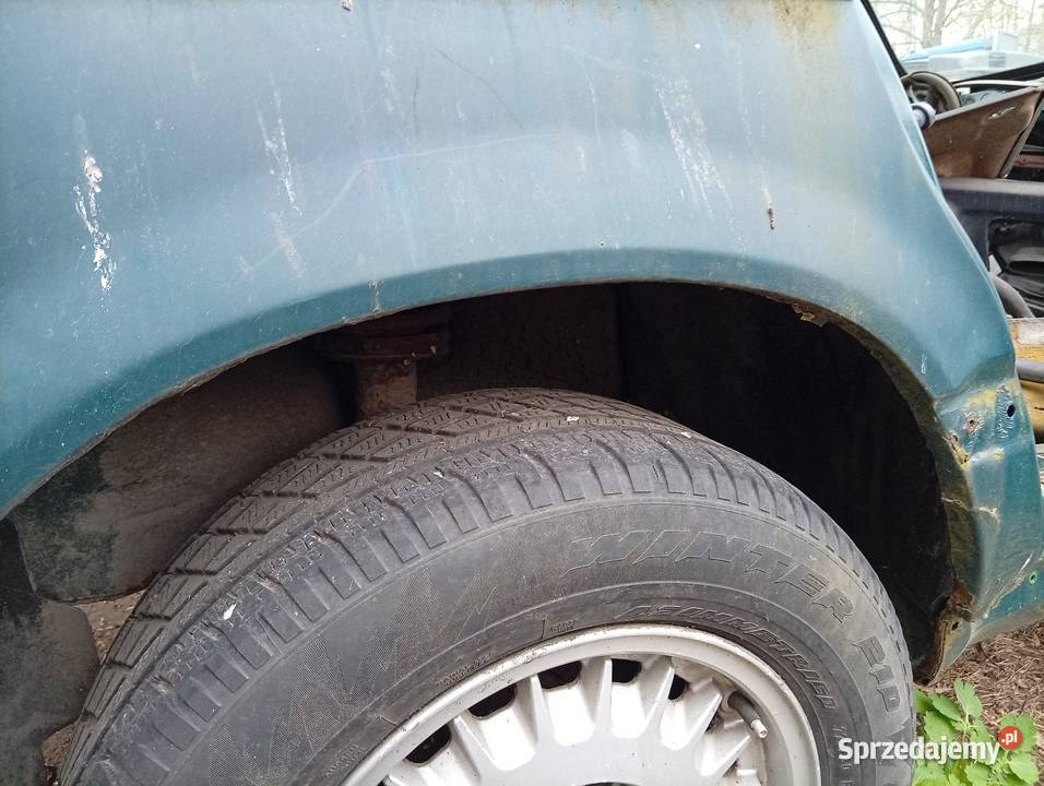 BMW E32 ćwiartka prawa tylna nadkole łódzkie Tomaszów Mazowiecki sprzedam