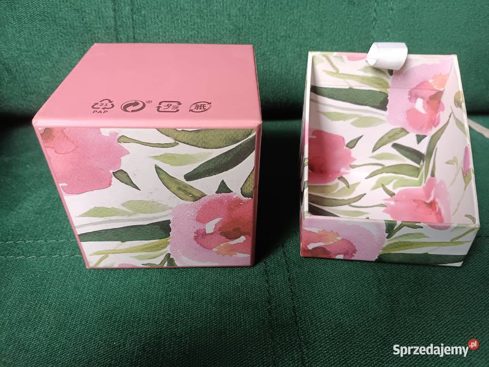 Pudełko prezentowe kostka z motywem kwiatowym Zbylitowska Góra