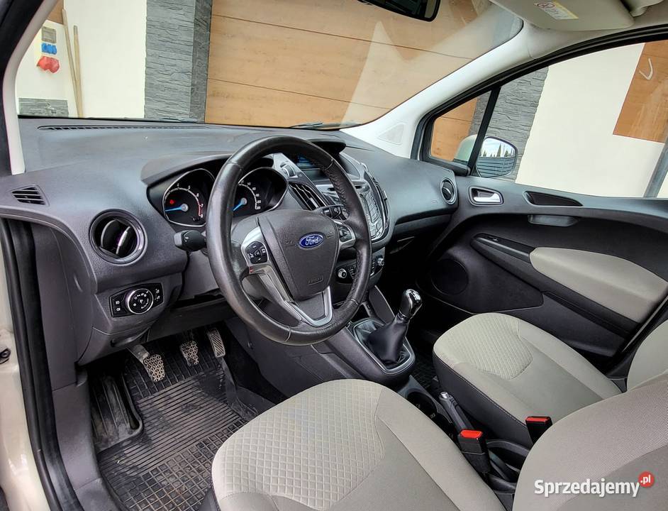 Ford Turneo Courier 2017 Pb Lpg Zadbany Niski