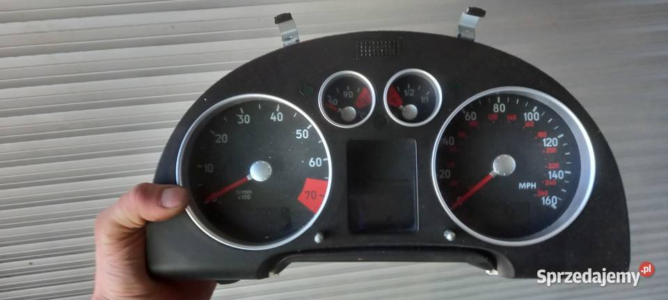 Audi tt 8n czesci licznik vag czesci fis Pruchna sprzedam