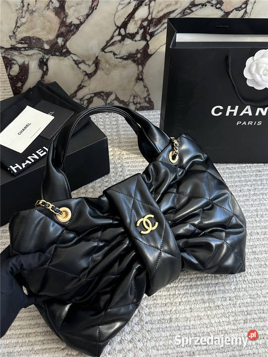 Torebka listonoszka czarna pikowana kokardka Warszawa sprzedam