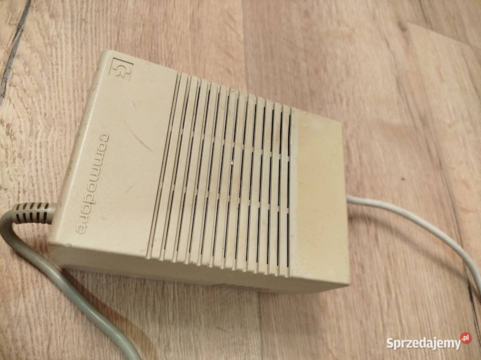 Sprzedam Amigę 5004 joysticki135 dyskietek Pozostałe Słubice sprzedam