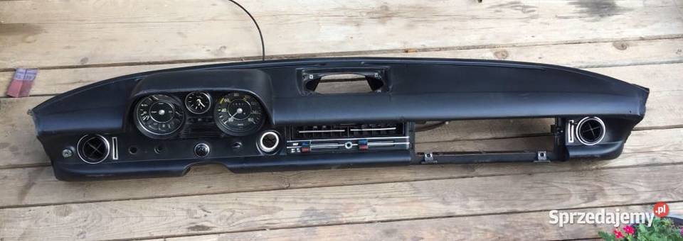 MercedesBenz W115 1973 Deski rozdzielcza konsola osobowe