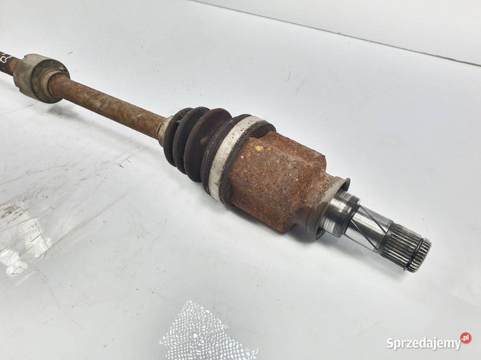 PÓŁOŚ PRAWA PRZÓD MITSHUBISHI COLT Lipno