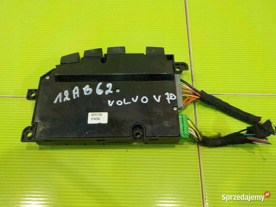 VOLVO V70 III 08r panel regulacji fotela Suków