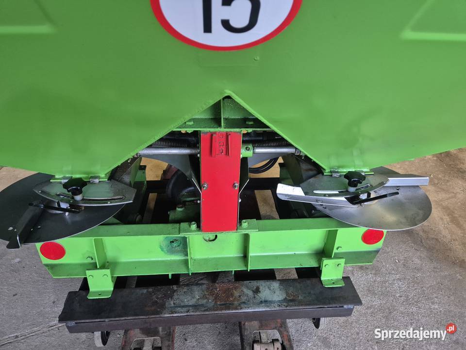 Rozsiewacz nawozów UNIA Brzeg N039 MX 1600L nieuszkodzony