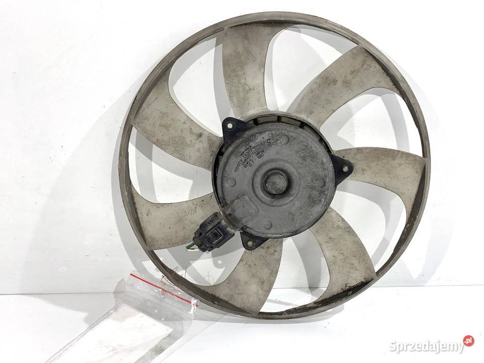 WENTYLATOR CHŁODNICY TOYOTA AURIS II 18 99 Części samochodowe podkarpackie sprzedam
