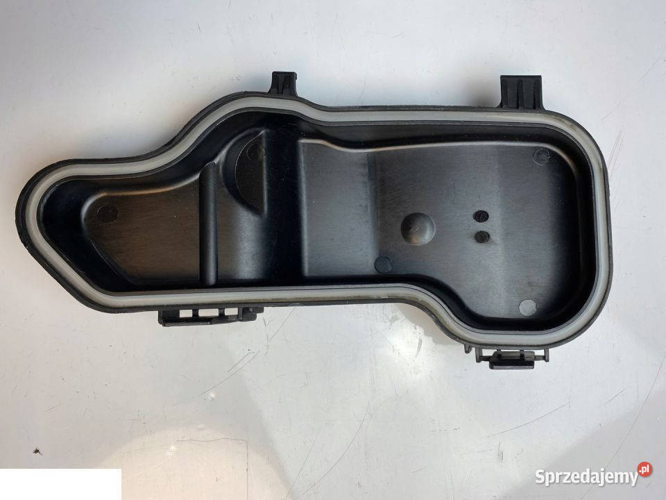 VOLVO V70 XC70 S80 ZAŚLEPKA DEKIEL LAMPY PRAWY Kozubszczyzna sprzedam