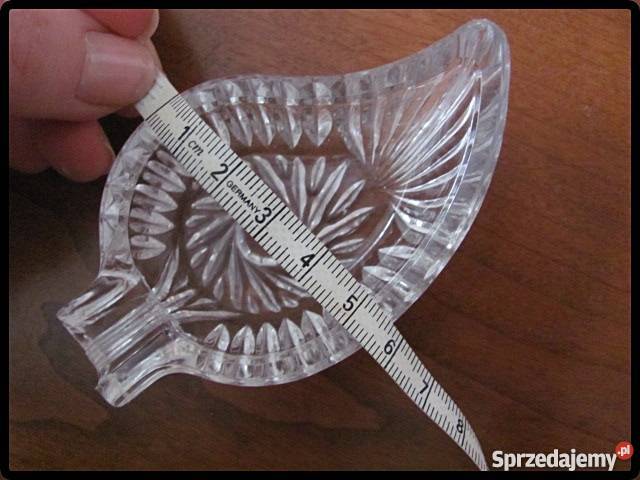 Popielniczka szklana kształt liścia Płock