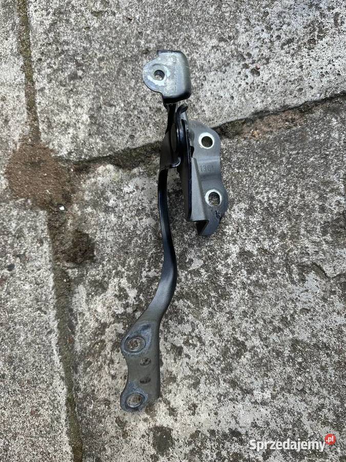 Toyota Auris II E18 zawias maski prawy przód osobowe Białystok sprzedam