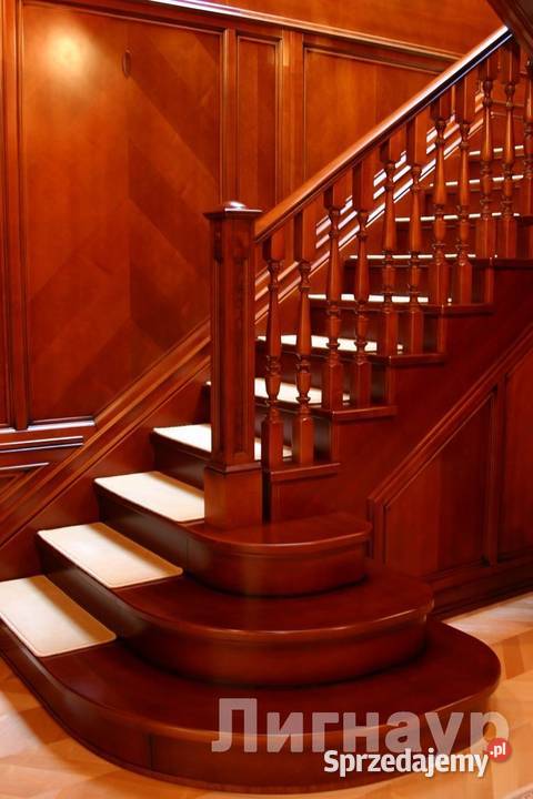 Oferuje schody drewniane
