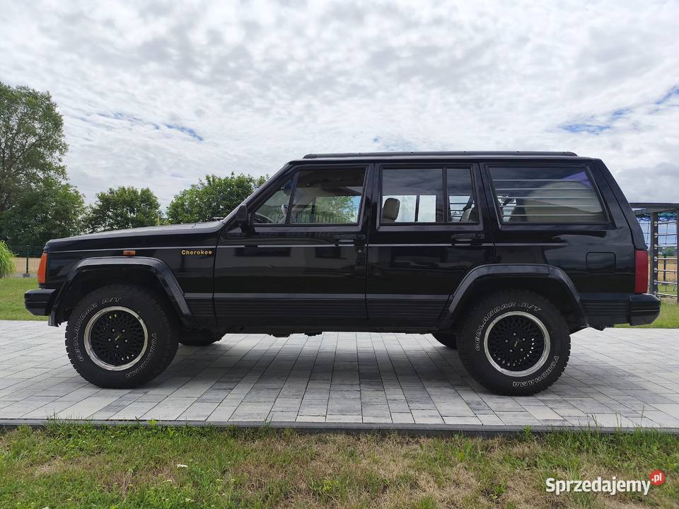 Jeep Cherokee XJ nieuszkodzony podkarpackie