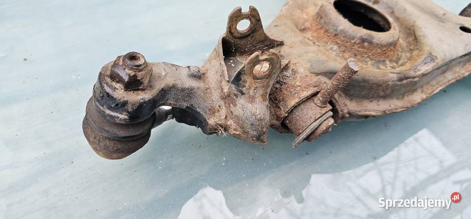 Wahacz lewy przód mercedes w210 Zbąszyń