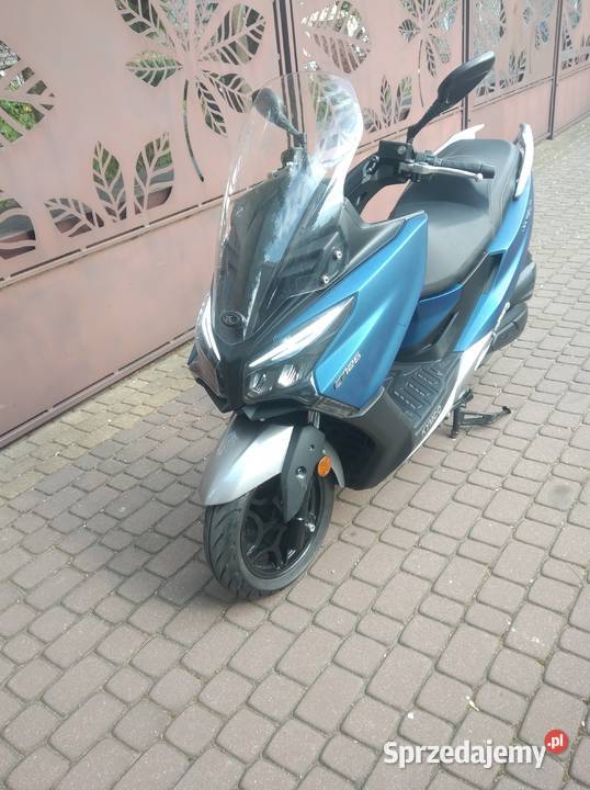 X-TOWN 125. Full led.