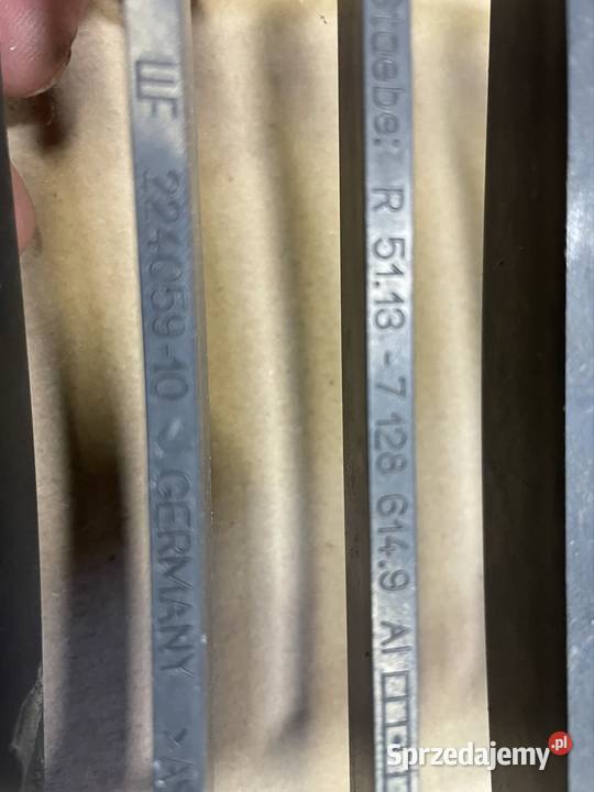 7128614 Grill atrapa chłodnicy bmw 1 e87 Szczecin