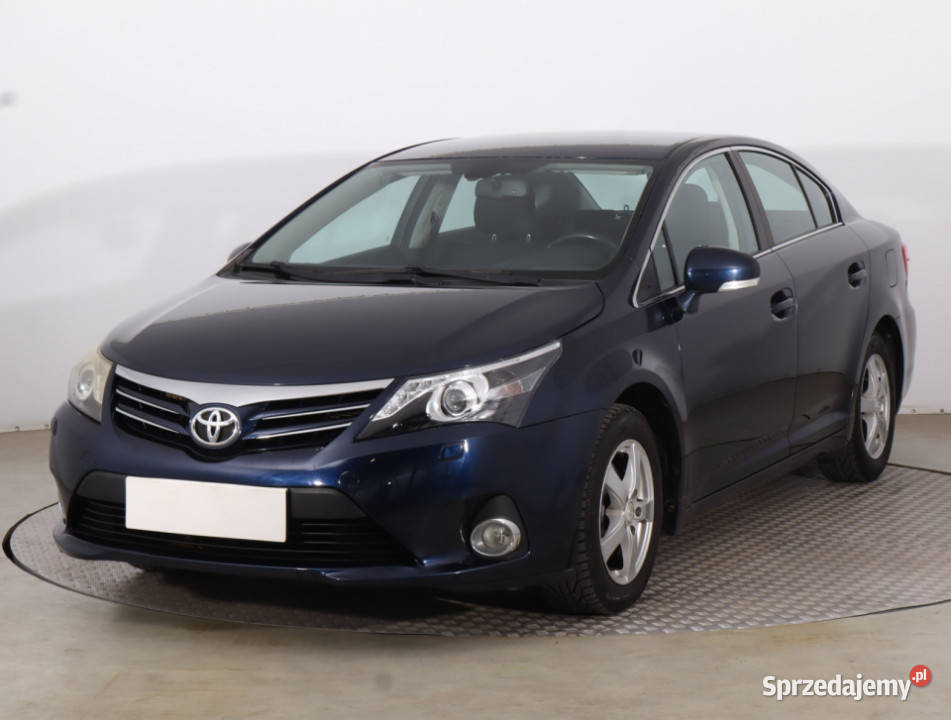 Toyota Avensis 16 Valvematic światła przeciwmgielne Piaseczno