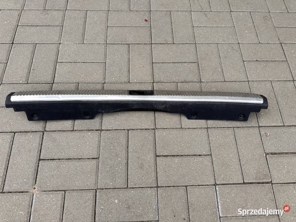 Oryginalna Listwa chrom osłona bagażnika AUDI A4 osobowe Serbów