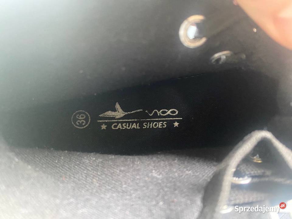 Trampki czarne lekko używane 36 Pozostałe Warszawa