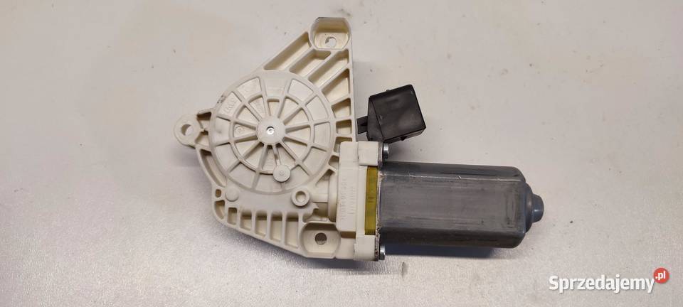 MERCEDES X117 CLA SILNICZEK SZYB LEWY PRZÓD osobowe sprzedam