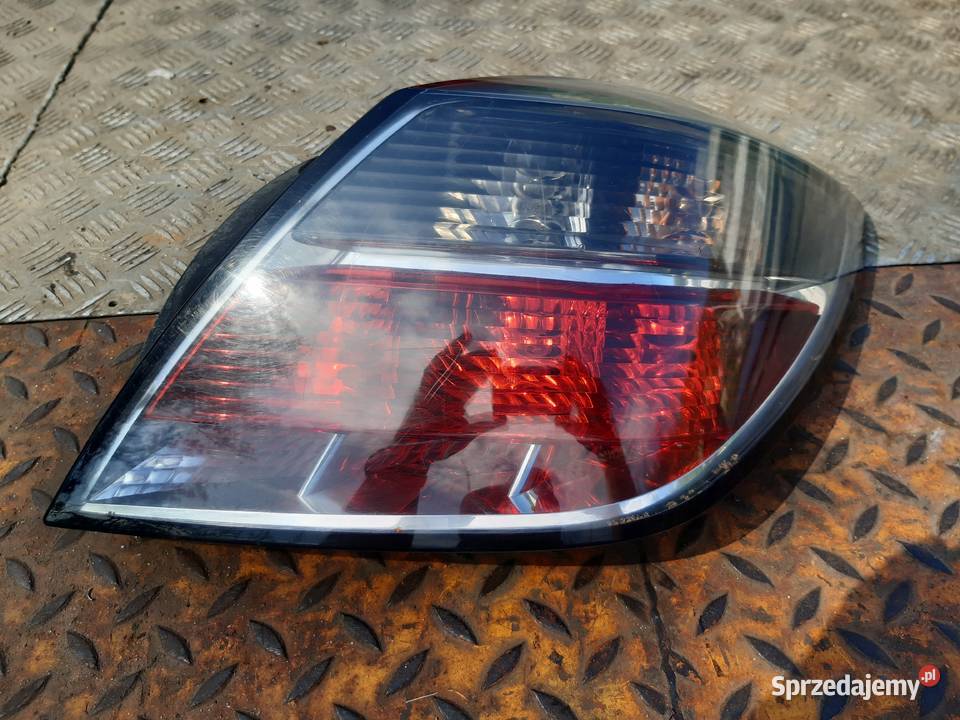 Astra III H GT3 3D Lampa prawy tyl tylna prawa