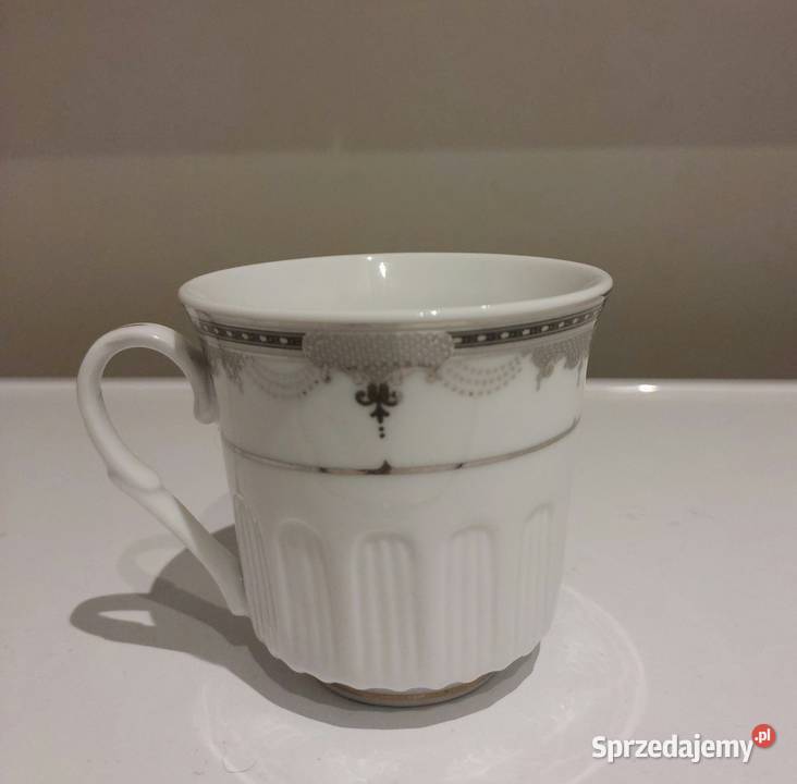Piękna filiżanka porcelana chińska Supervised by Wrocław