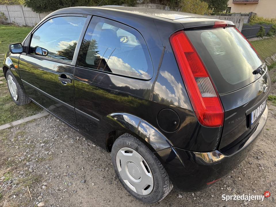 Ford fiesta 2005R 14 benzyna ładna bez rdzy benzyna Bodzentyn