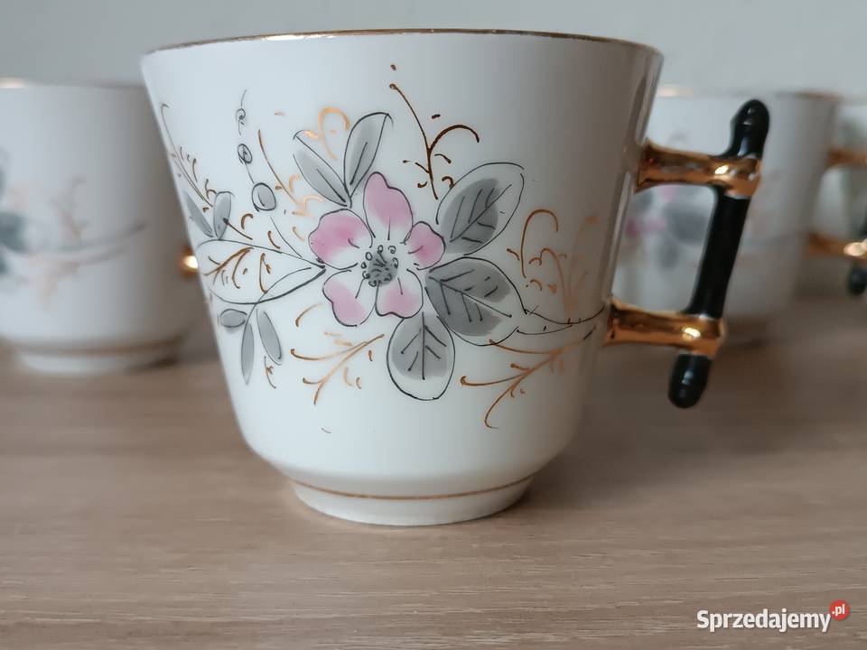 Stare filiżanki CT Porcelana i szkło sprzedam