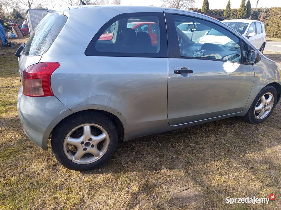 Toyota Yaris 13 benzyna 2007r Stary Łajszczew