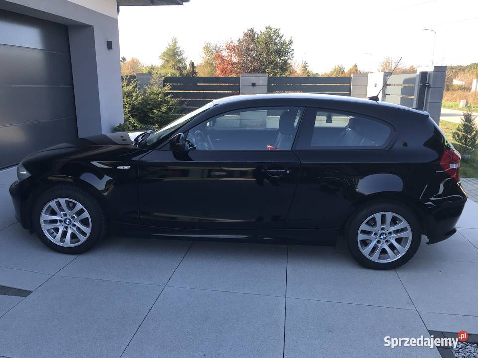 BMW Seria 1 Salon Polska niski przebieg silnik czarny Warszawa