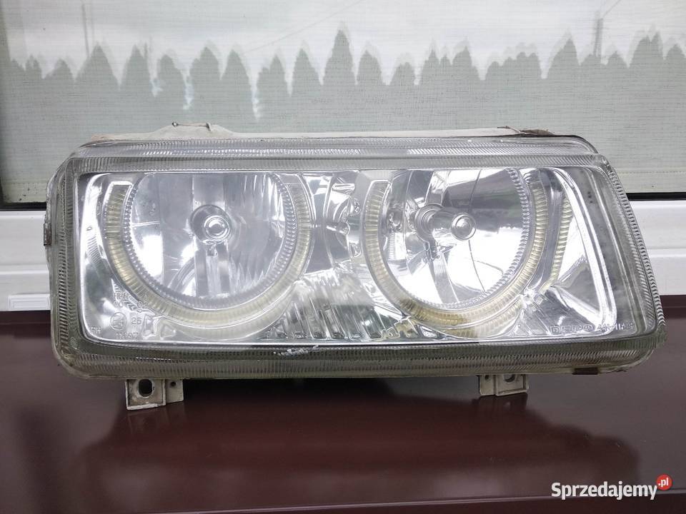 VW Passat B4 lampy przednie prawa lewa komplet Sieradz