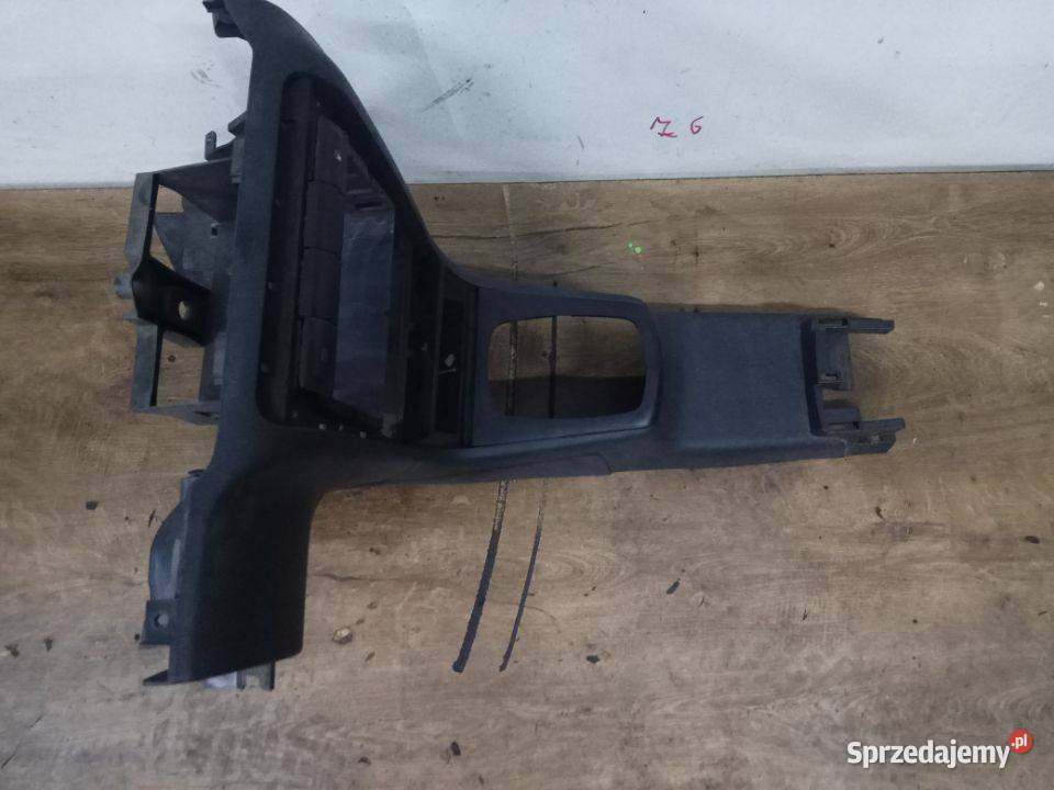 61G SCHOWEK PÓŁKA SKODA OCTAVIA I 1U1858089