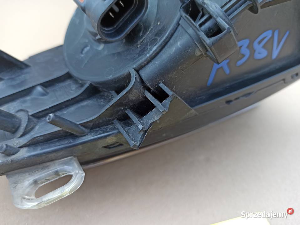 AUDI A3 8V HALOGEN LEWY PRZÓD 8V0941699C Trzciel