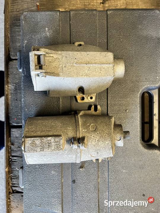 Gniazda siłowe stary typ 500v 32A 380V 32A wielkopolskie Plewiska sprzedam
