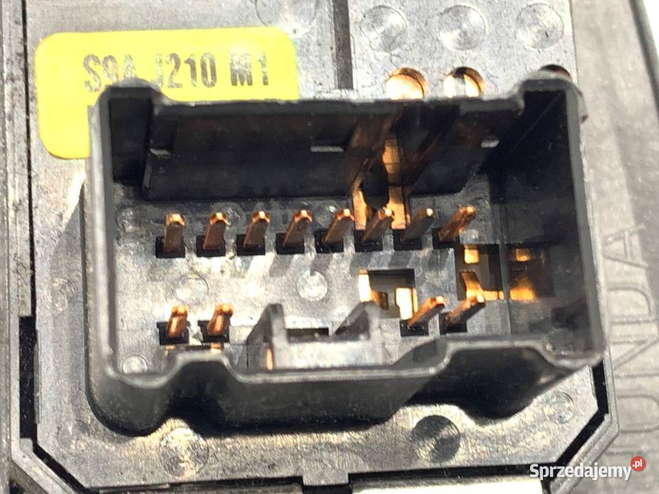 PRZEŁĄCZNIK SZYB HONDA CRV II 35750S9A415M1 0107 Mechanizmy opuszczania szyb