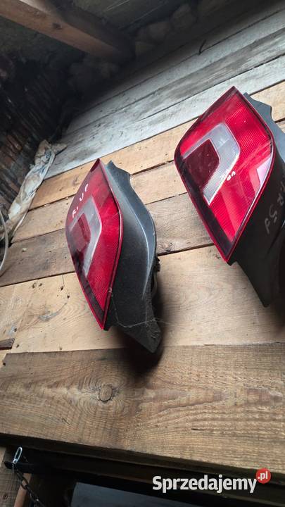 VW UP 5D LAMPA PRAWA TYL Łochowice sprzedam