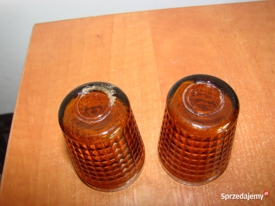 szklany miodowy kieliszek PRL Pruszcz Gdański