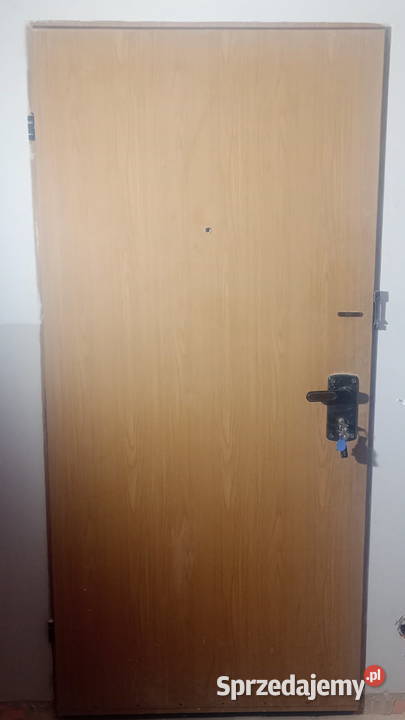 Sprzedam drzwi antywłamaniowe Police