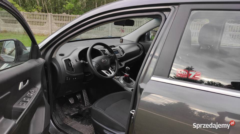 Sprzedam Kia Sportage w b stanie benzyna