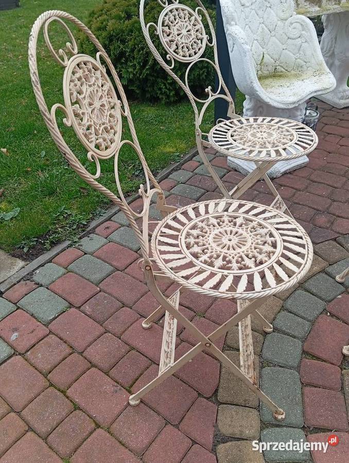 Komplet metalowych mebli ogrodowych Podławki sprzedam