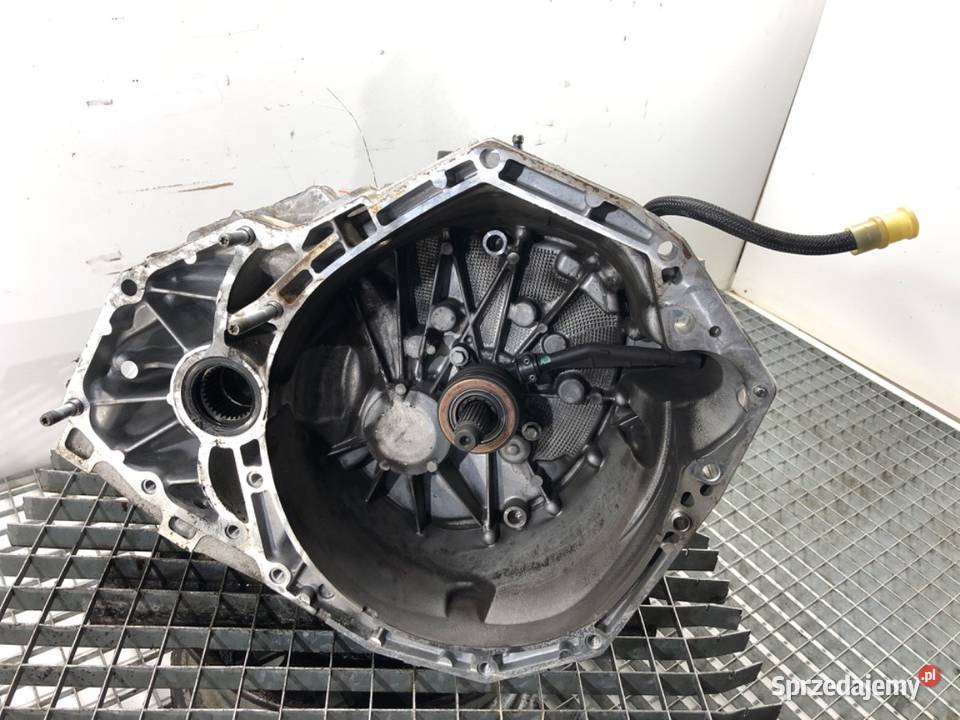 SKRZYNIA BIEGÓW DACIA DUSTER TL8B014 15 116 osobowe sprzedam