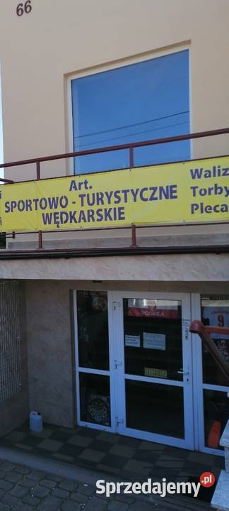 Dom mieszkalny z pawilonami handlowymi Skarżysko-Kamienna