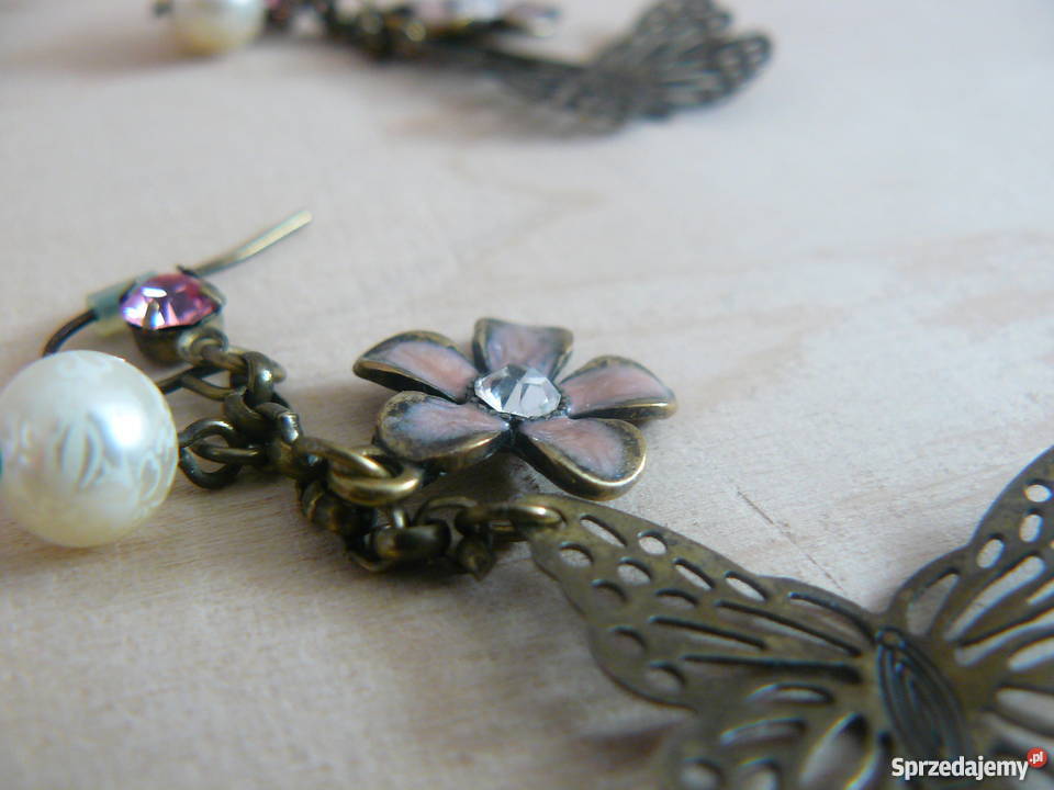 Kolczyki z motylem i kwiatkiem Wrocław sprzedam