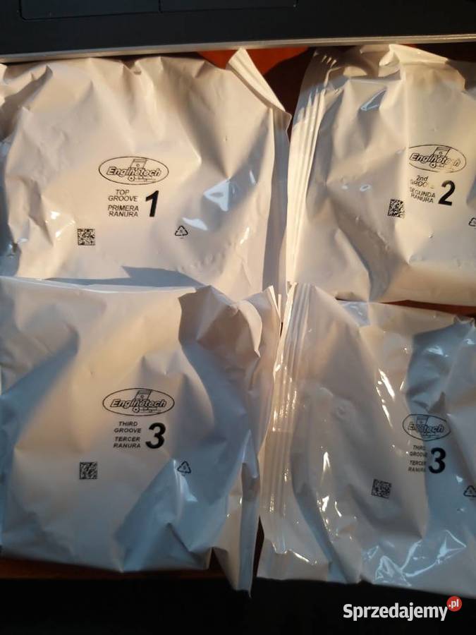 KOMPLET PIERŚCIENI TŁOKOWYCH CHEVROLET Rok produkcji 2001 Kawnice sprzedam