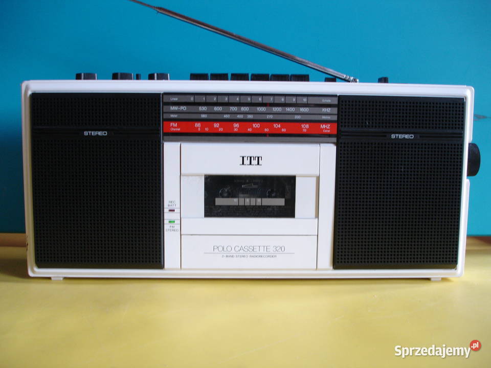 Radiomagnetofon ITT POLO CASETTE 320