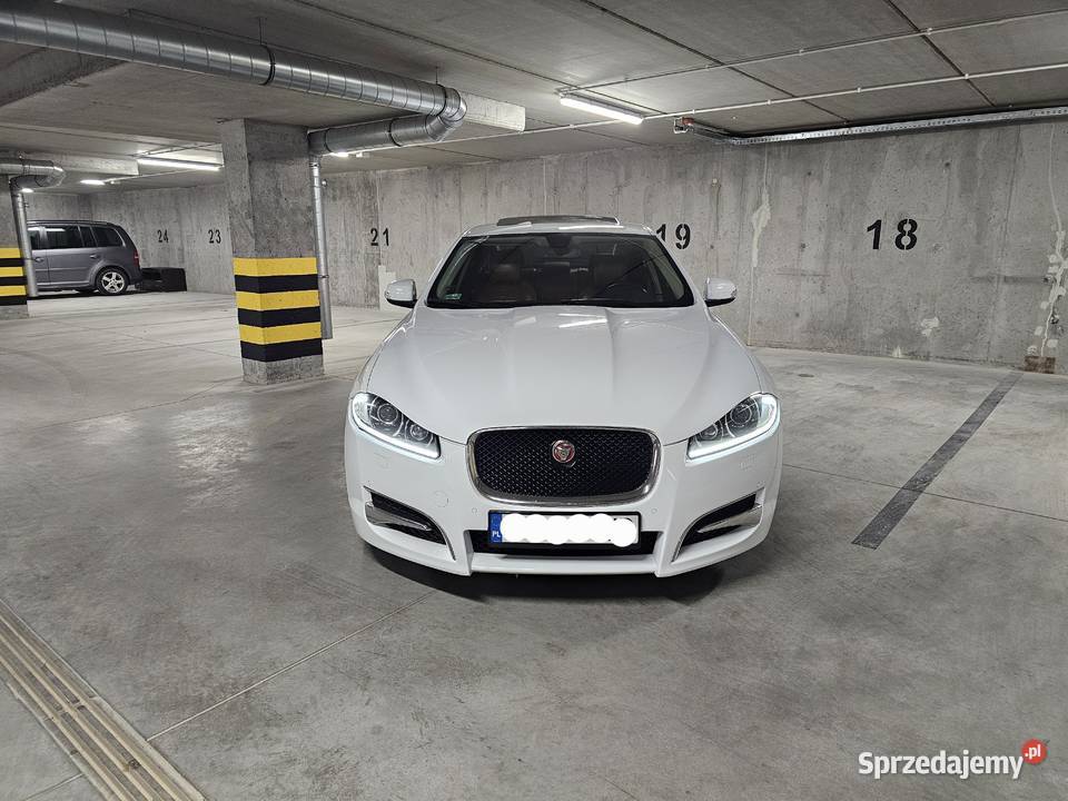 Jaguar xf R zadbany mega doinwestowany bez aluminiowe felgi