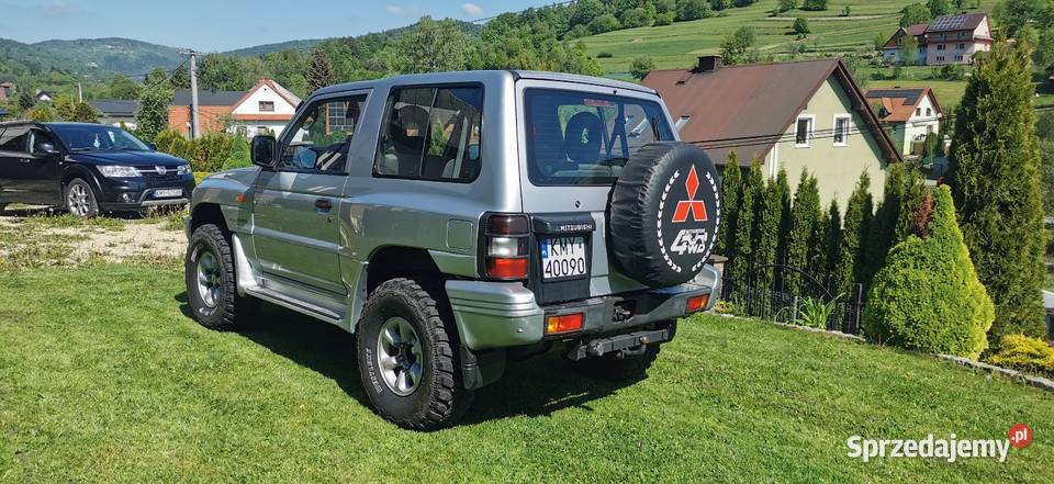Mitsubishi Pajero Montero 25 D małopolskie Skomielna Czarna